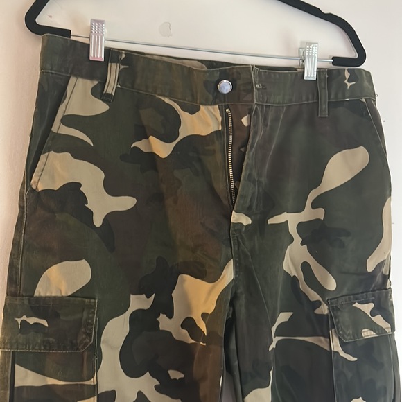 camo cargo pants camo pants fashion nova - Picture 2 of 4